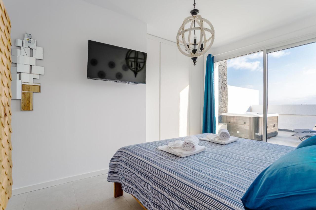 Monterey House Playa Blanca Villa ปลายาบลังกา ภายนอก รูปภาพ